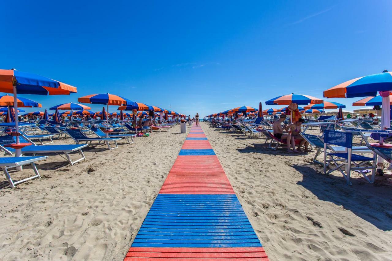 Hotel Losanna Cervia Exterior foto